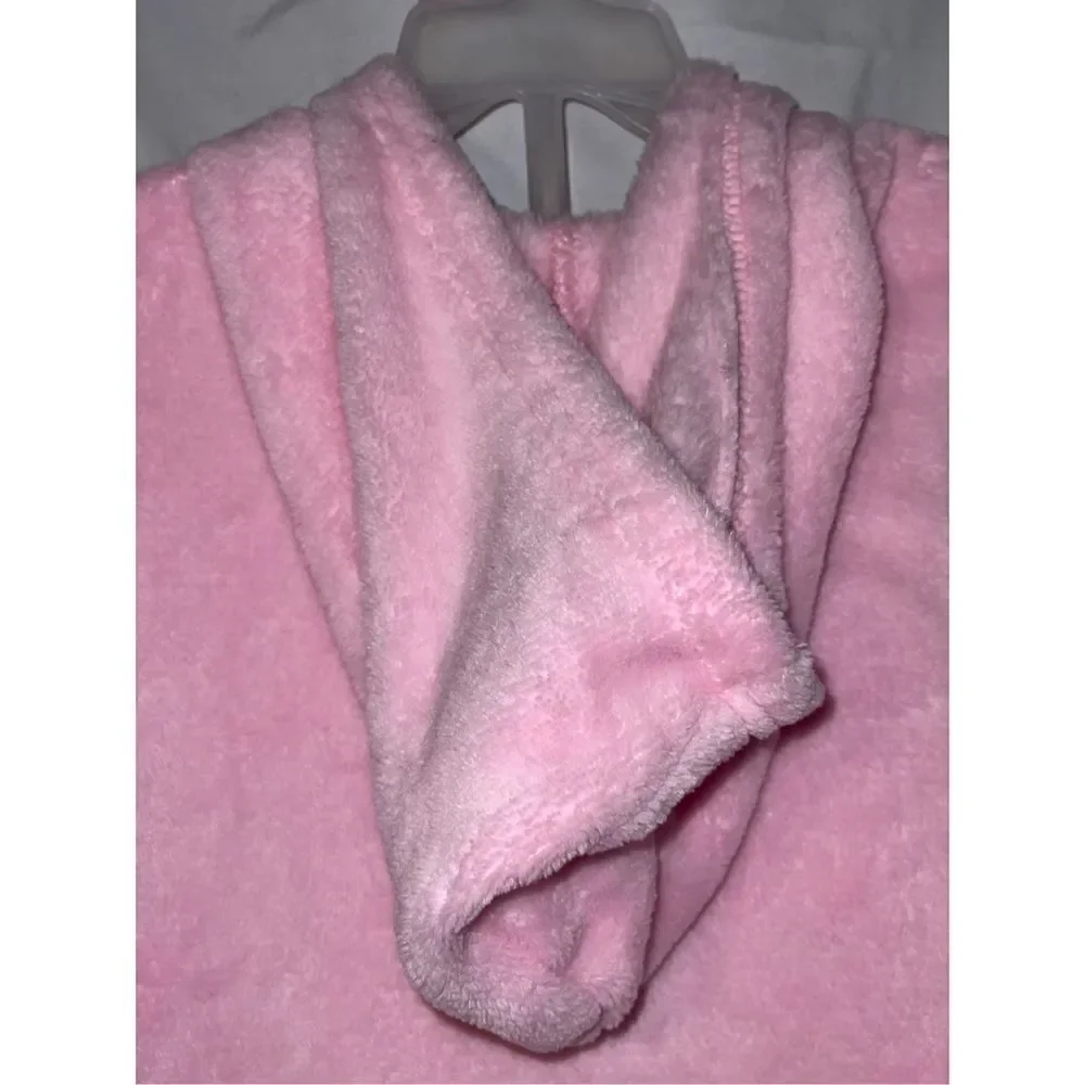 DDG Darling 4T pants and fuzzy sweater